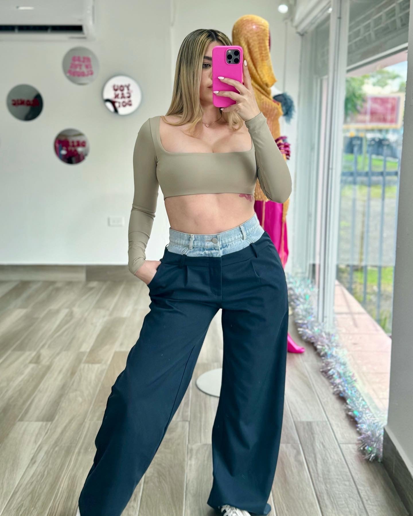 Britney Square Basic Top